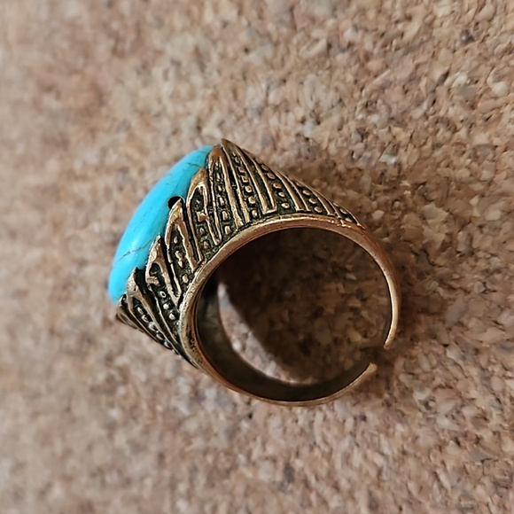 Turquoise stone Ring - Picture 2 of 8
